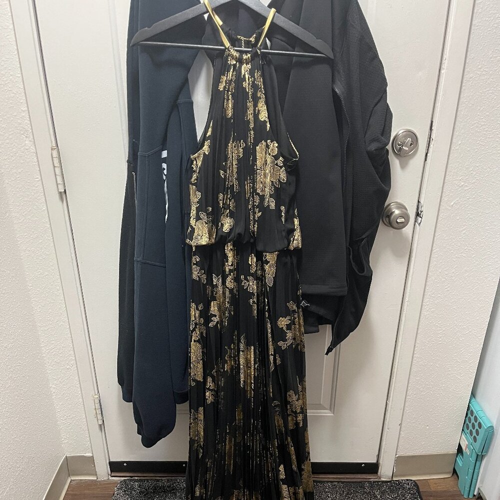 MSK Petite Pleated Gold-Print Gown